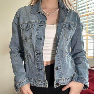 Vintage Levi’s Light Wash Denim Jacket – Size Small